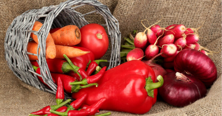 Nine of the healthiest red veggies